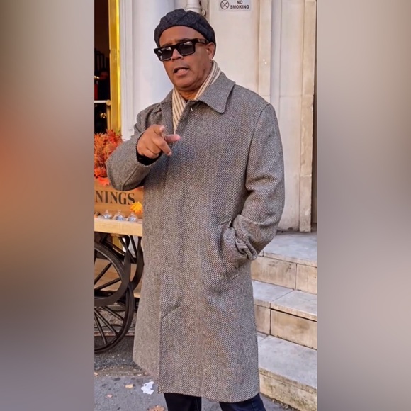 Practically new Zara overcoat - Picture 3 of 6